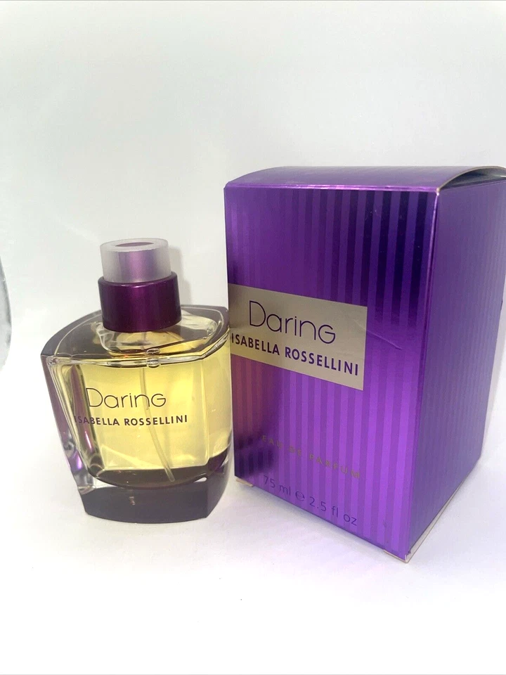 Daring by Isabella Rossellini 2,5 oz/75 ml spray EDP novo na caixa novo na caixa - Imagem 2 de 4
