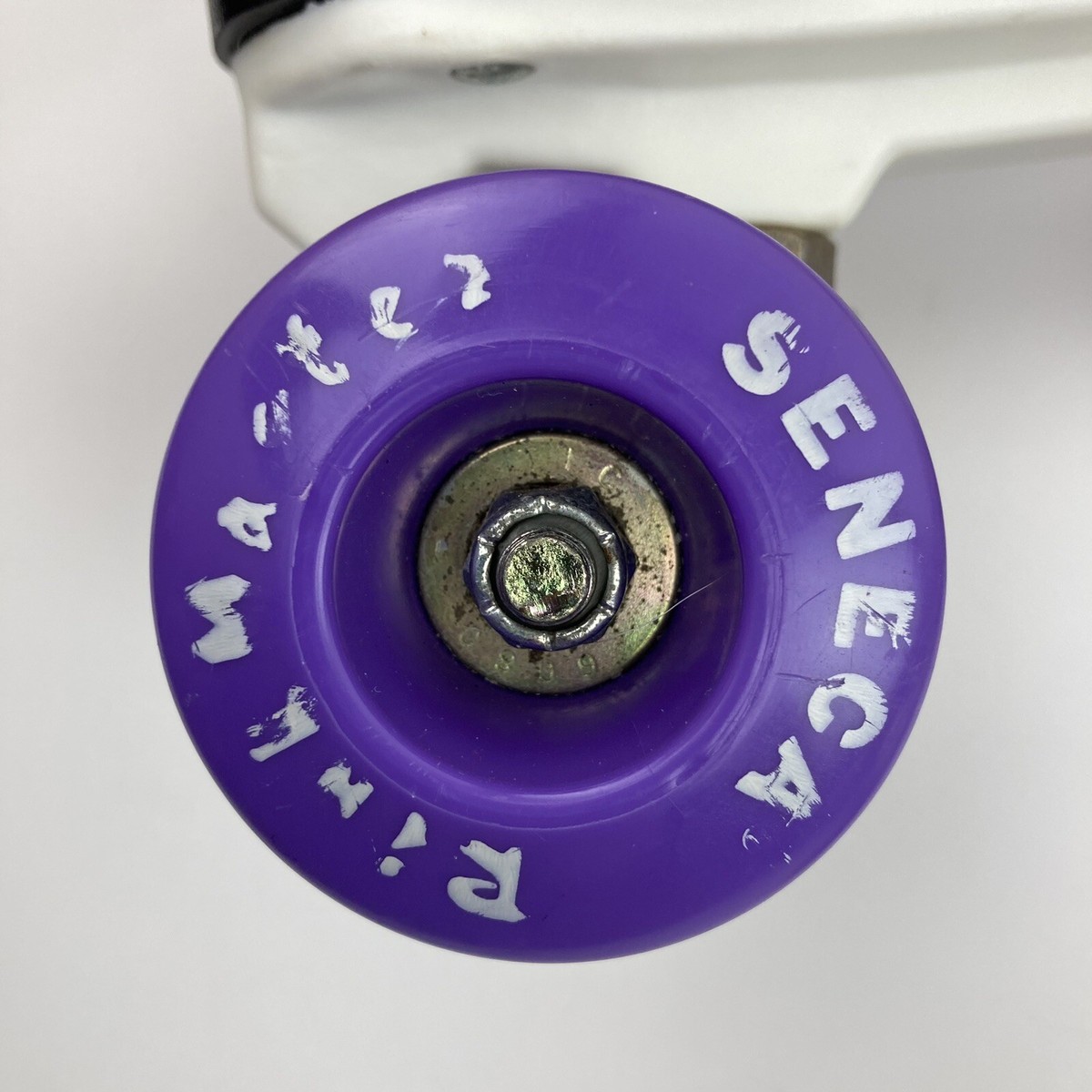 Seneca Rink Master Womans Size 7 Roller Skates Purple White 80s