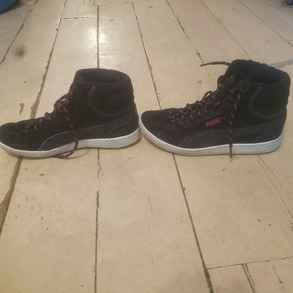 Puma Mujer Zapatos Talla 7 Alto Top Terciopelo Negro Foto 2 de 4