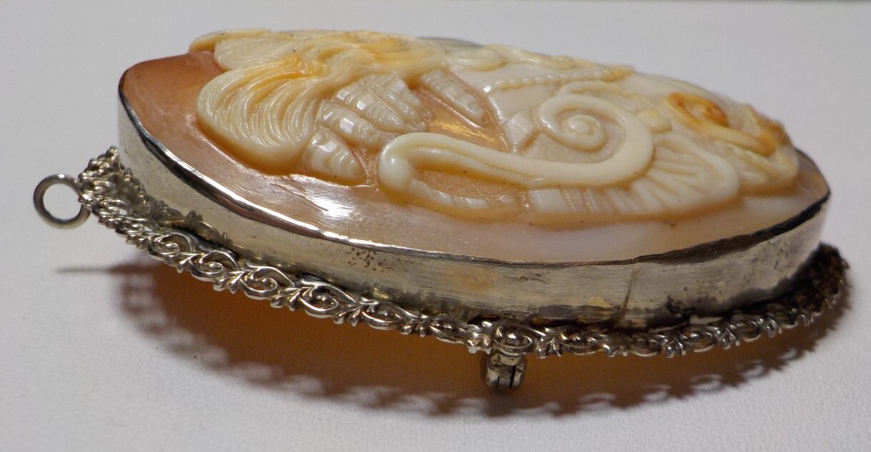 Selene Greek Goddess Of Moon Roman Luna 14k Shell Cam… - Gem