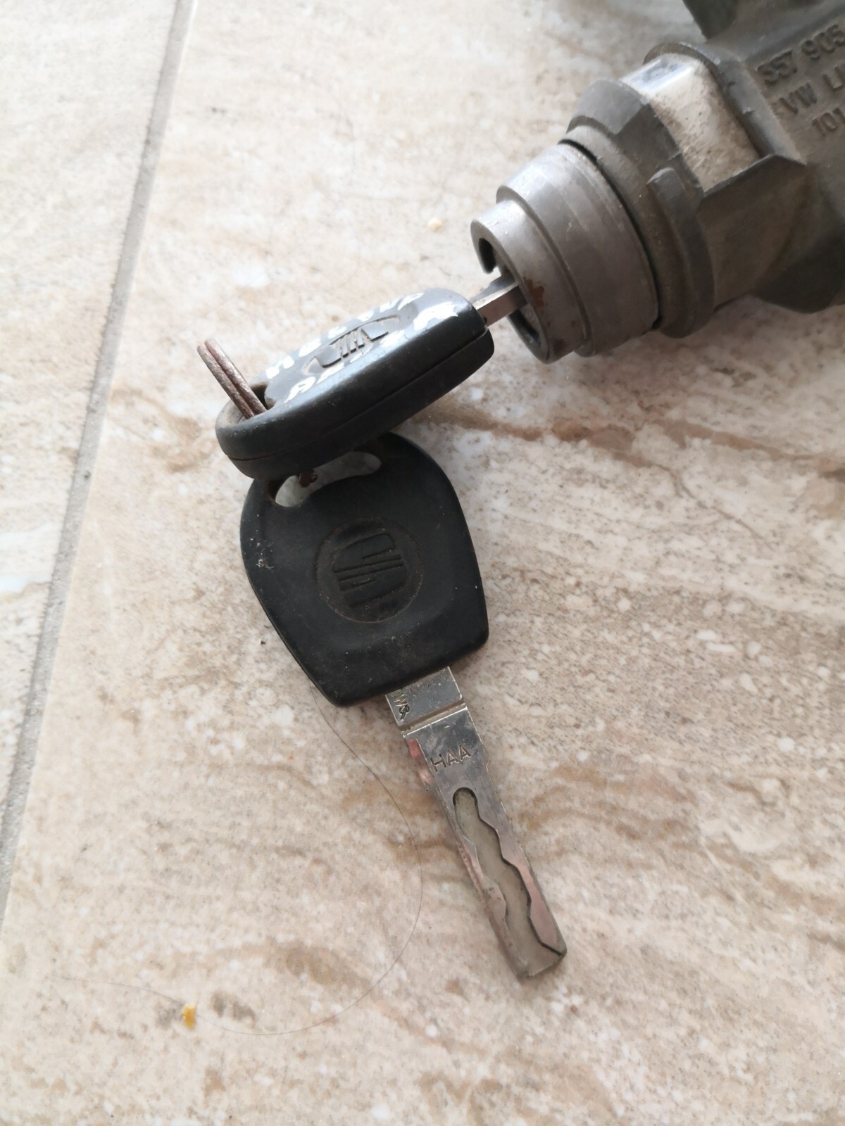 Seat Toledo I (1L) 1995 Ignition Lock 357905851F for sale online mami様専用