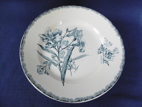 ANCIEN PLAT A GATEAUX SUR PIEDOUCHE EN FAIENCE DE CHOISY LE ROI - HB&Cie - Picture 2 of 5