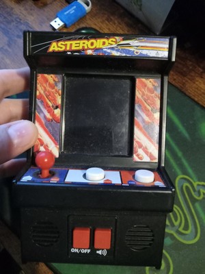 VINTAGE ATARI Interactive Asteroids Mini Arcade Handheld Game WORKS GREAT!