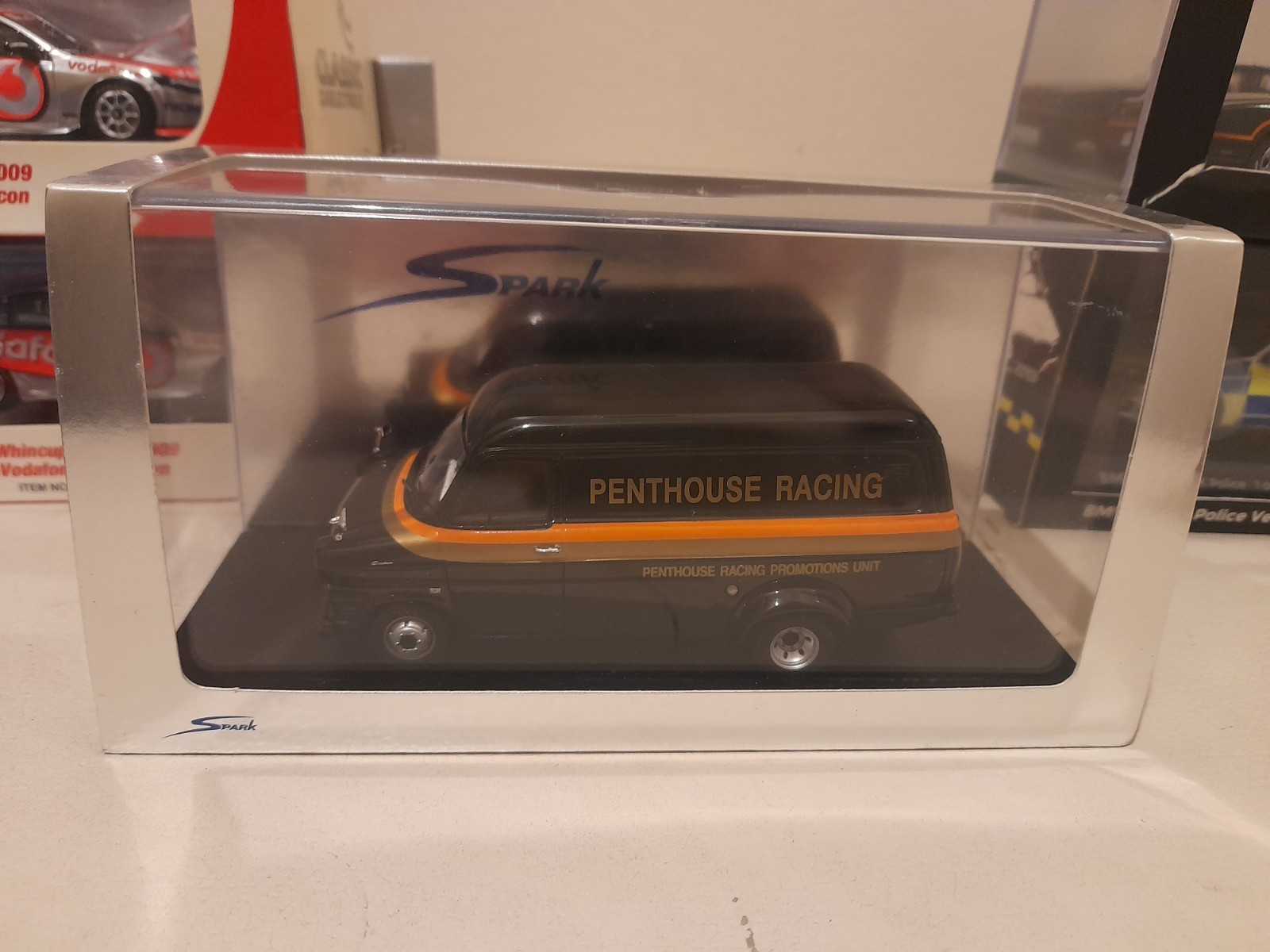 Spark Ford Transit Van Penthouse Racing 1975 1:43 S0294
