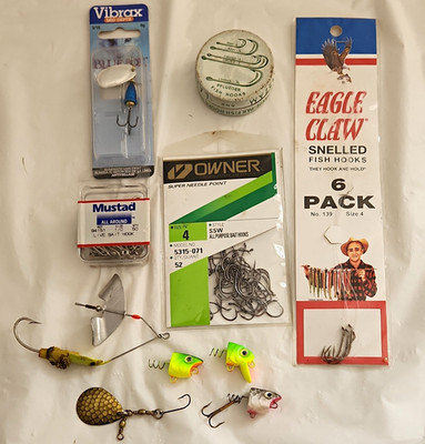 Blue Fox Vibrax Spinner & Mixed Hooks Lot Mustad Owner Eagle Claw Pflueger 112