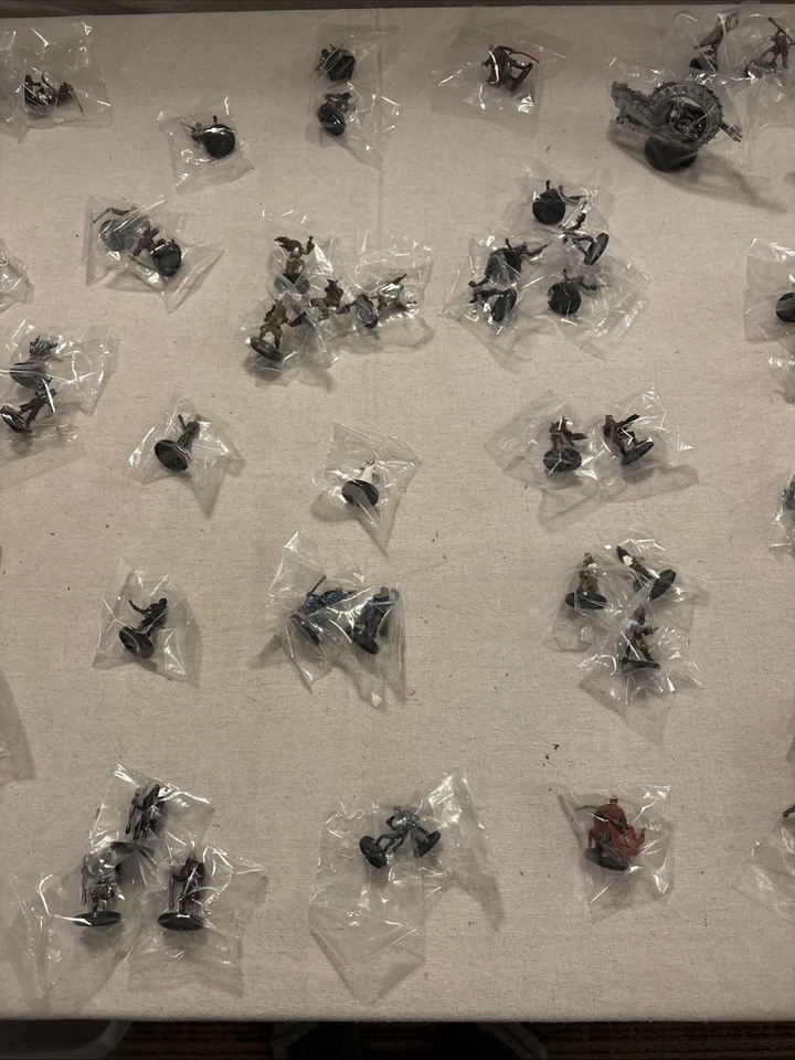 Star Wars Miniaturas La Venganza de los Sith 2005: Lote de Caja y Minis Foto 4 de 4