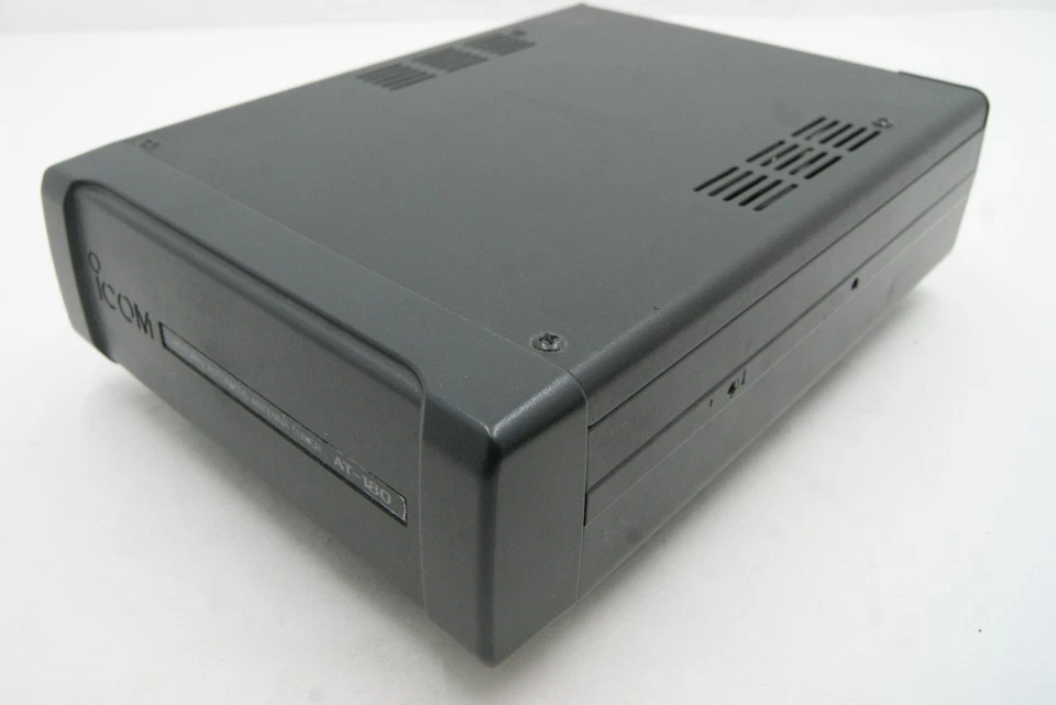 Sintonizador de antena ICOM AT-180 para IC-703/706/706MKII/718/7000/7100/7200 + cables Foto 3 de 4