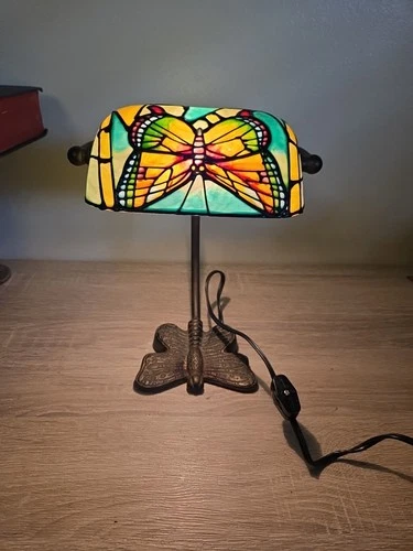 Vintage Tiffany Style Bankers Stained Glass Butterfly Desk Lamp.