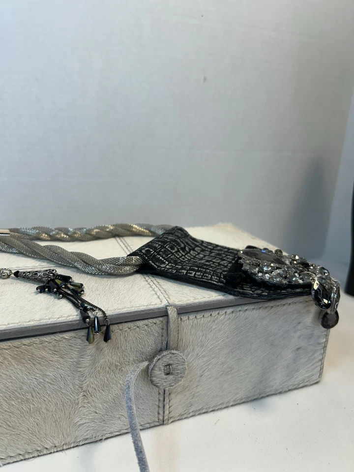 Кожаное ожерелье ручной работы, черный серебряный животный принт, винтажная брошь со стразами - Изображение 4 из 4