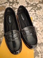 Womens shoes size 6 Black .
