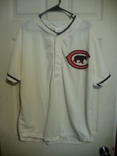Vintage 1916 Chicago Cubs Jersey Size XL replica.