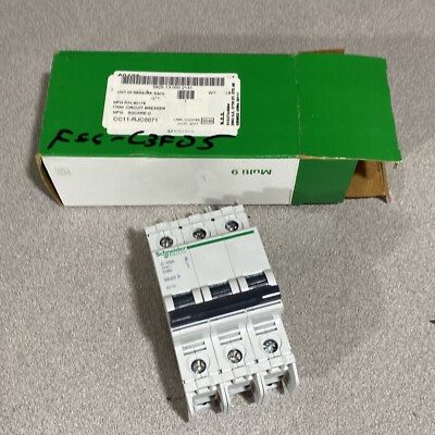 NEW IN BOX  - SCHNEIDER ELECTRIC 60179 CIRCUIT BREAKER 15A 3P 240V MULTI 9 C60