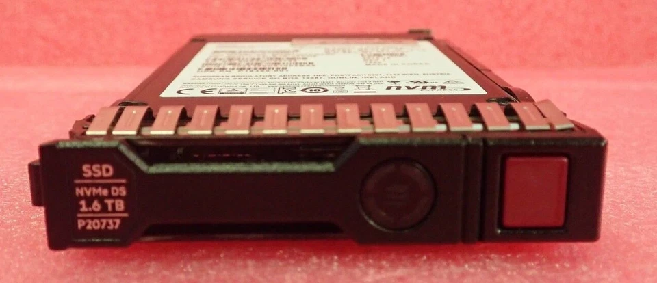 HPE 1.6TB NVMe x4 Uso Mixto DS U.3 SFF 2.5" SSD P20737-001 P16455-001 P16497-B21 Foto 2 de 4