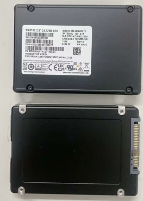 30.72TB SSD SAMSUNG U2 BM1743 2.5