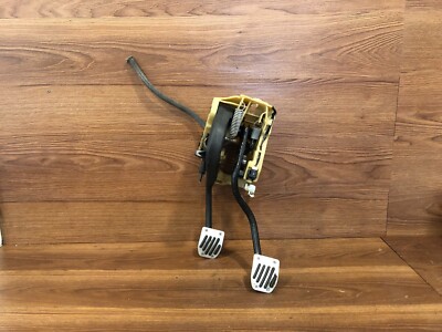 2004-2010 BMW E60 E63 530I 535i 545i 550i M5 M6 MANUAL CLUTCH BRAKE PEDAL OEM