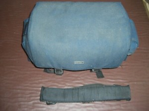 Chinon CE5, SLR, 35mm, black. Chinon flash gun. Chinon gadget bag, blue.