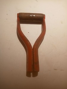  Heavy Duty Replacement Shovel  Handle Metal/Wood U-D 9.5" Long 4" Wide Red