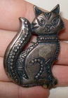 Vntg Newpro Embossed Pewter Etched Kitty Cat Kitten Costume Jewelry Brooch Pin