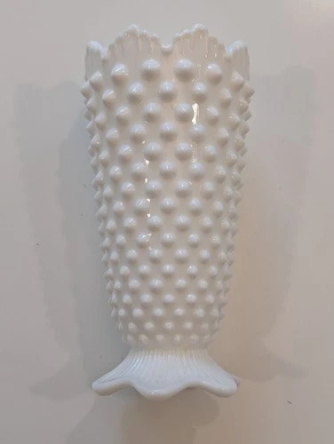 VINTAGE FENTON/STYLE WHITE MILK GLASS HOBNAIL 5" FOOTED VASE W/ SCALLOPED EDGE