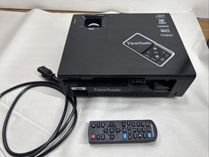 ViewSonic PJD5533w DLP 3D Projector VS14117 Lamp Runtime 722 Hrs TESTED WORKING