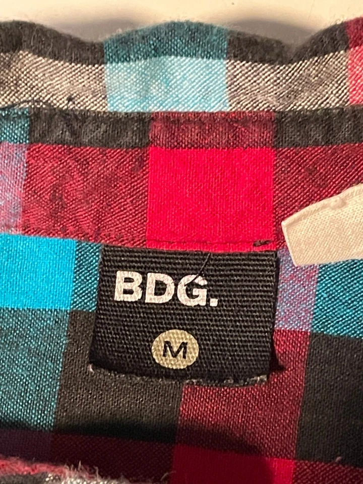 BDG shirt mens medium button long sleeve plaid checkered red blue - Image 4 of 4