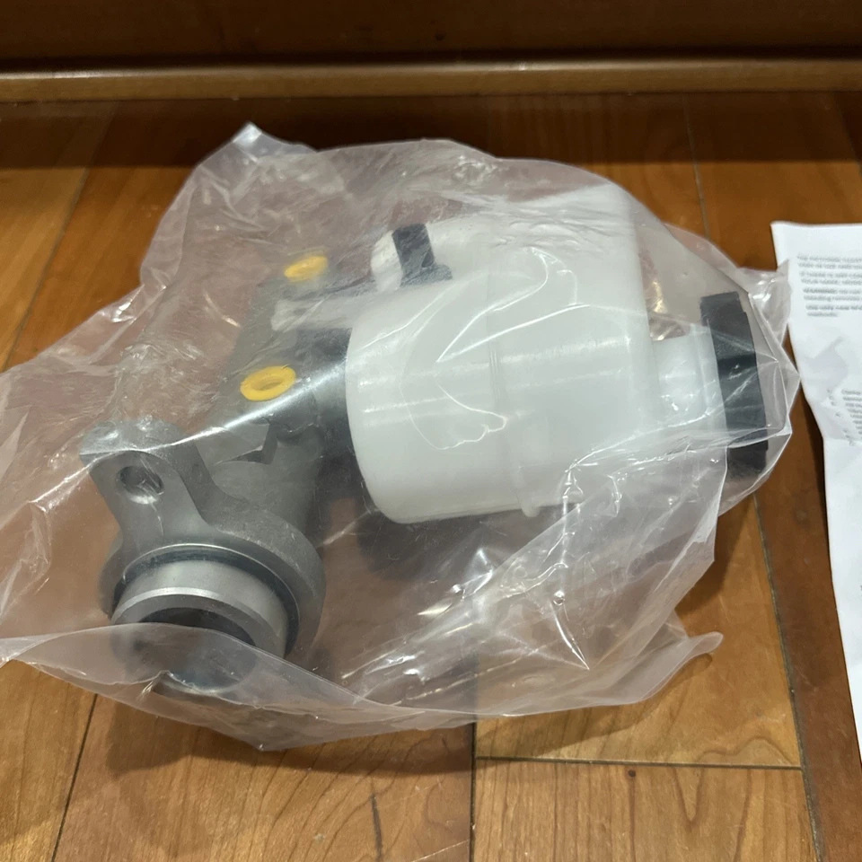 Cilindro maestro de freno trasero 18M391486 AC Delco para Chevy Chevrolet Tahoe Yukon XL Foto 4 de 4