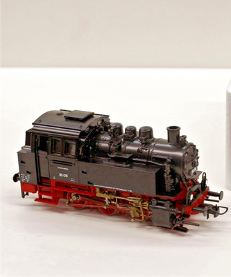 ROCO 5100001.A BR 80 Black Livery Red Frame With 16 Various Plates Including FS