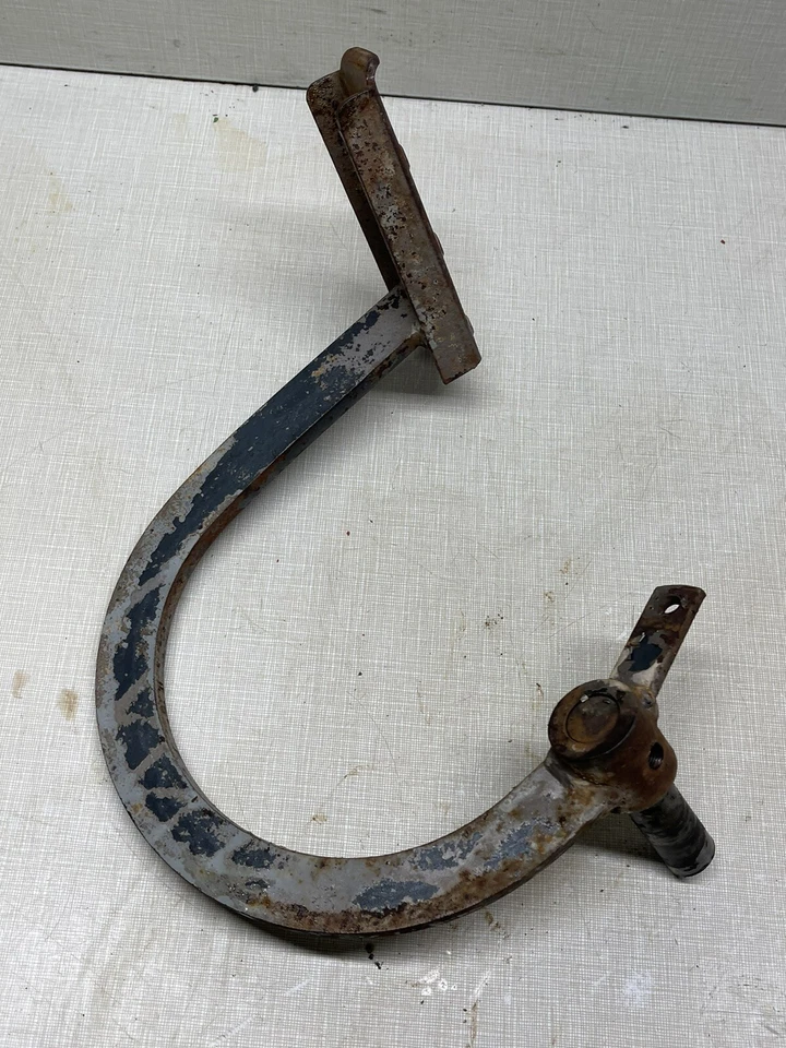 Pedal de freno embrague tractor Massey Ferguson MF-10 Foto 2 de 4