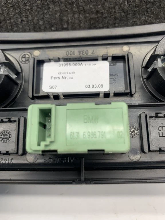 BMW 5 E60 E61 2009 AUX in socket connector 61316986791 BUS2810 | eBay