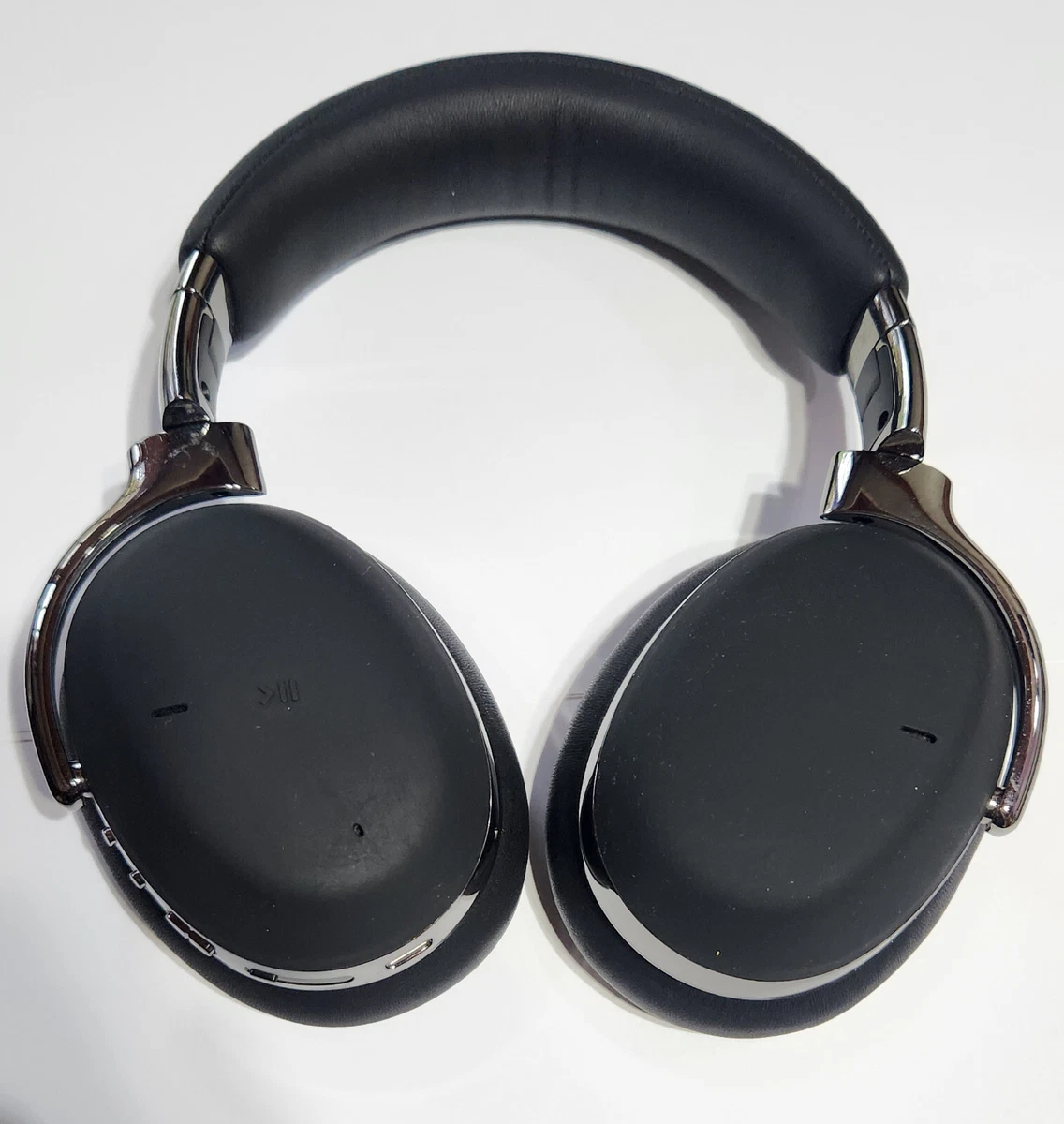 DEFECTIVE Black Silver Montblanc MB 01 Smart Over-Ear Wireless Headset -NO POWER DEFECTIVE Black Silver Montblanc MB 01 Smart Over-Ear Wireless Headset -NO POWER