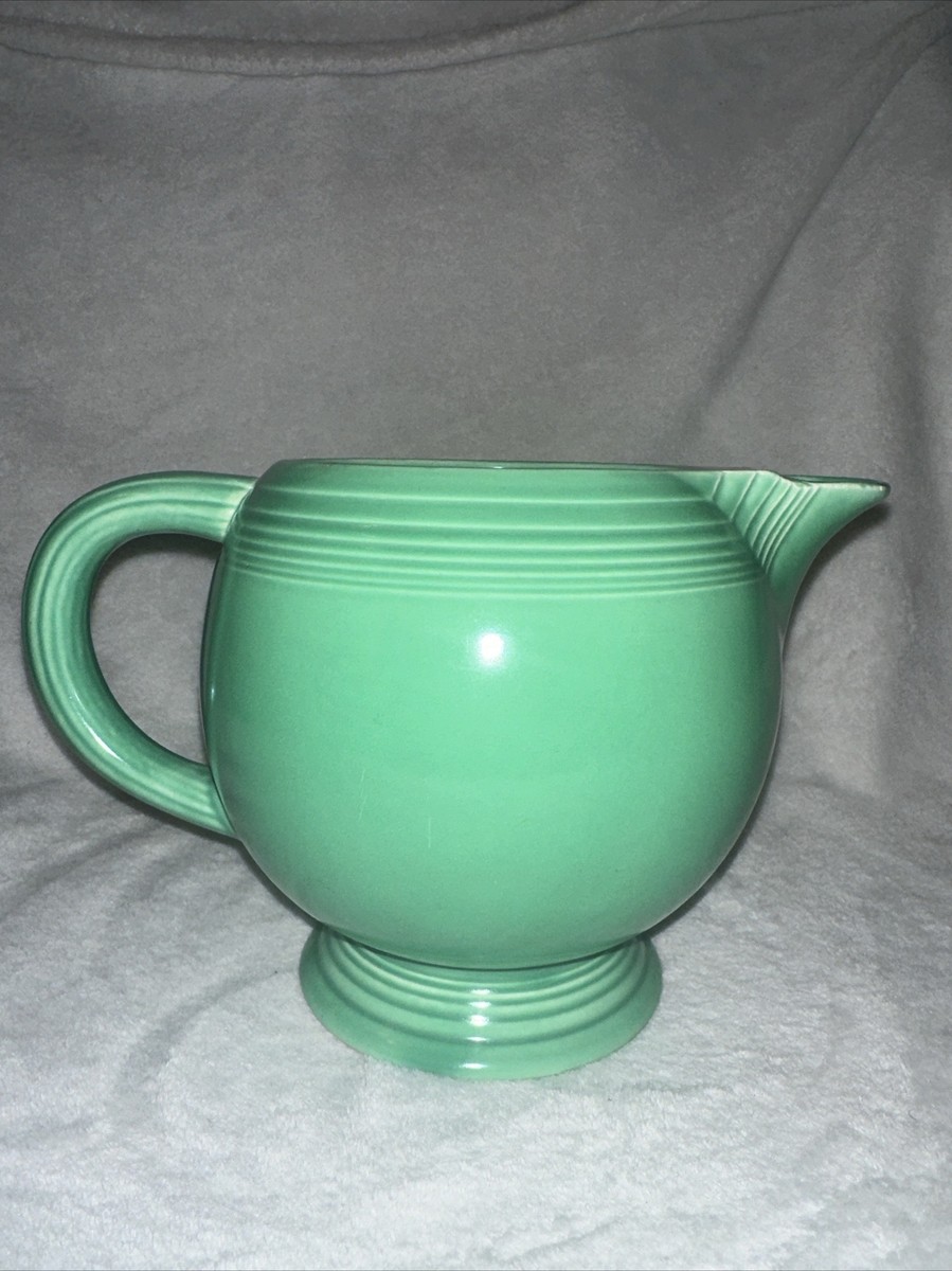 Vintage Original Green Homer Laughlin Fiestaware Ice Lip Pitcher