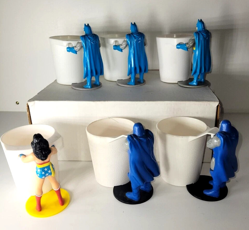 Lote 6 88 Figura de Acción Batman Mujer Maravilla Portavasos Burger King DC Comics De Colección Foto 2 de 3
