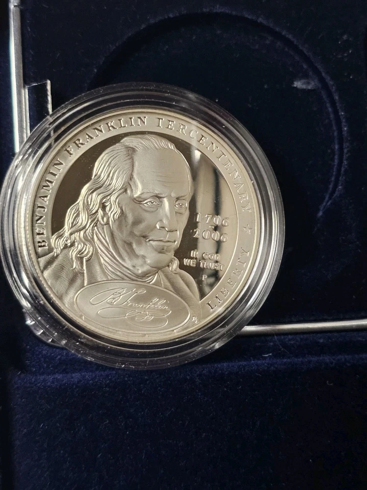 2006-P Proof Ben Franklin Founder Commemorative Silver Dollar $1  - Image 4 of 4