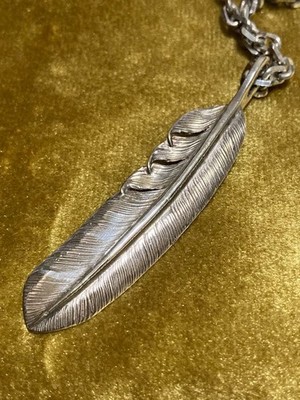 FIRST ARROWS Feather Necklace Silver Pendant Chain Necklace Eagle Medallion