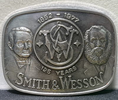 SMITH & WESSON MODEL 610 ANTIQUE SILVER BELT BUCKLE 125 YEAR ANNIVERS 1977
