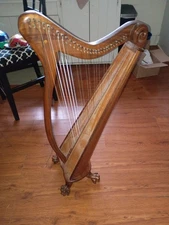 Handmade Vintage John Chambers  30 String Lever Folk Harp With Feet Signed Dated