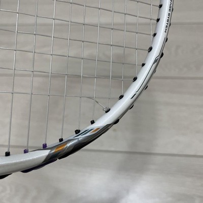 YONEX VOLTRIC 70 E-tune 4UG5 まずまず美品 Yonex Voltric 70 E-Tune (VT70ETN-4UG5) Badminton Racket