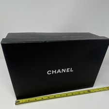 CHANEL Gift Box Black Cardboard Rectangle Solid Single Item