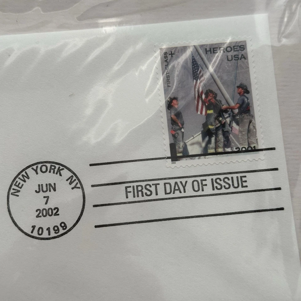 NYC Heroes Fire Dept US Postage Stamp ~ First Day Issue June 7, 2002 New Sealed - Image 2 of 3
