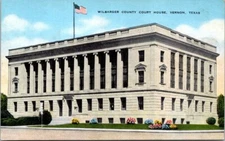 Vernon TX Wilbarger County Court House Vernon News Agency Linen postcard FQ3