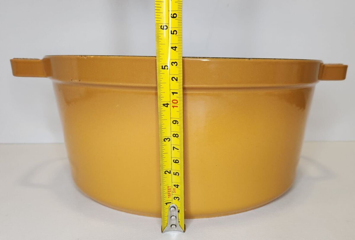 Staub La Cocotte Mustard #28 6 Quart Dutch Oven France | eBay Staub La Cocotte Mustard #28 6 Quart Dutch Oven France | eBay