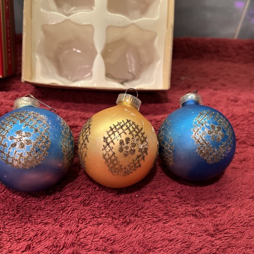 6 Vintage Austrian GLASS Christmas Ornament In Box 2 1/2” wide - Picture 8 of 16