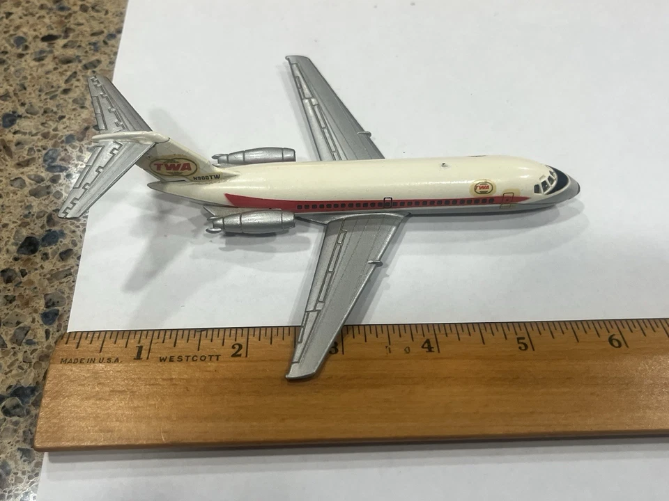 Modelo de metal fundido a presión raro TWA (Trans World Airlines) AeroMini DC-9 (escala 1/239) Foto 4 de 4