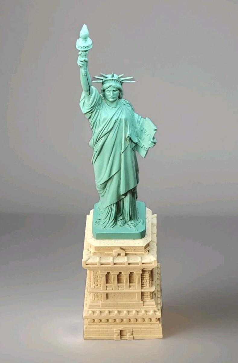 1982 SL/EIF INC Vtg 15” LADY Statue of LIBERTY 1984 Wang Jida New