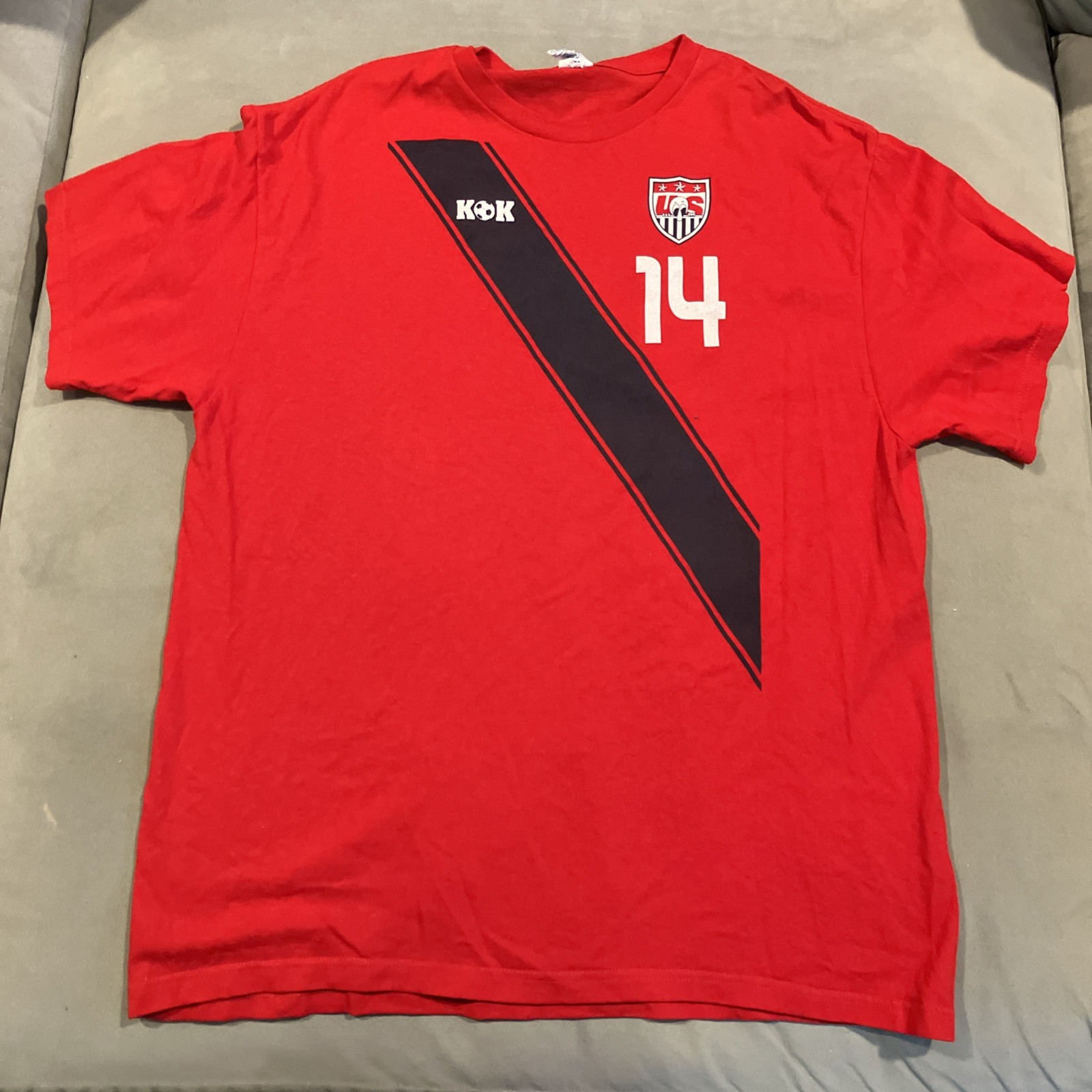 US National Soccer Team - 2014 FIFA World Cup - USMNT - KOK T Shirt - Men's XL
