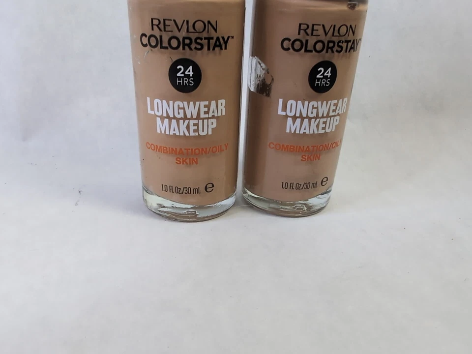 Revlon Colorstay Makeup Liquid Foundation Pump Combination/Oily #260 Light Honey - Image 2 of 4