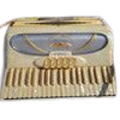 Accordion Iorio Como Piano Accordion Made in Italy White and Pearl with Case - Image 2 of 4
