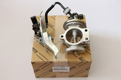 トヨタ純正EGRバルブASSY 25800-30200