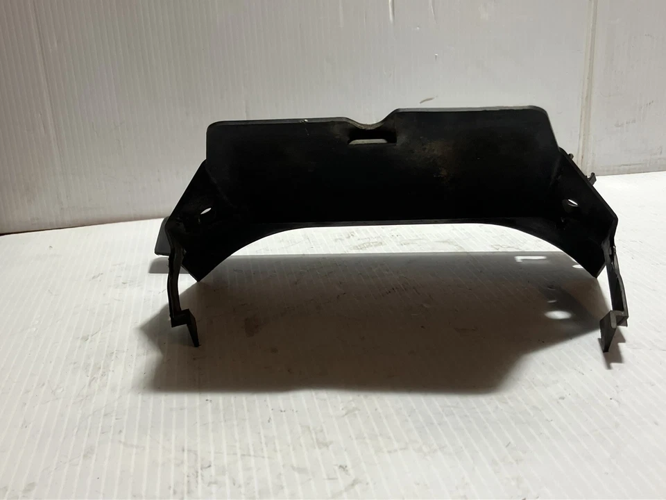 Guardabarros trasero Yamaha V Star 1100 2002 (fabricante de equipos originales) Foto 4 de 4