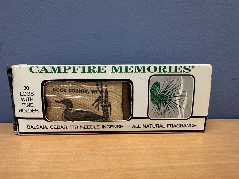 VTG Campfire Memories 30 Logs with Pine Holder Balsam Cedar Fir Needle Incense